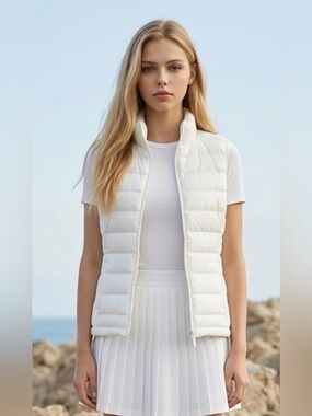 Love Tree White Packable Ultra Light Vest